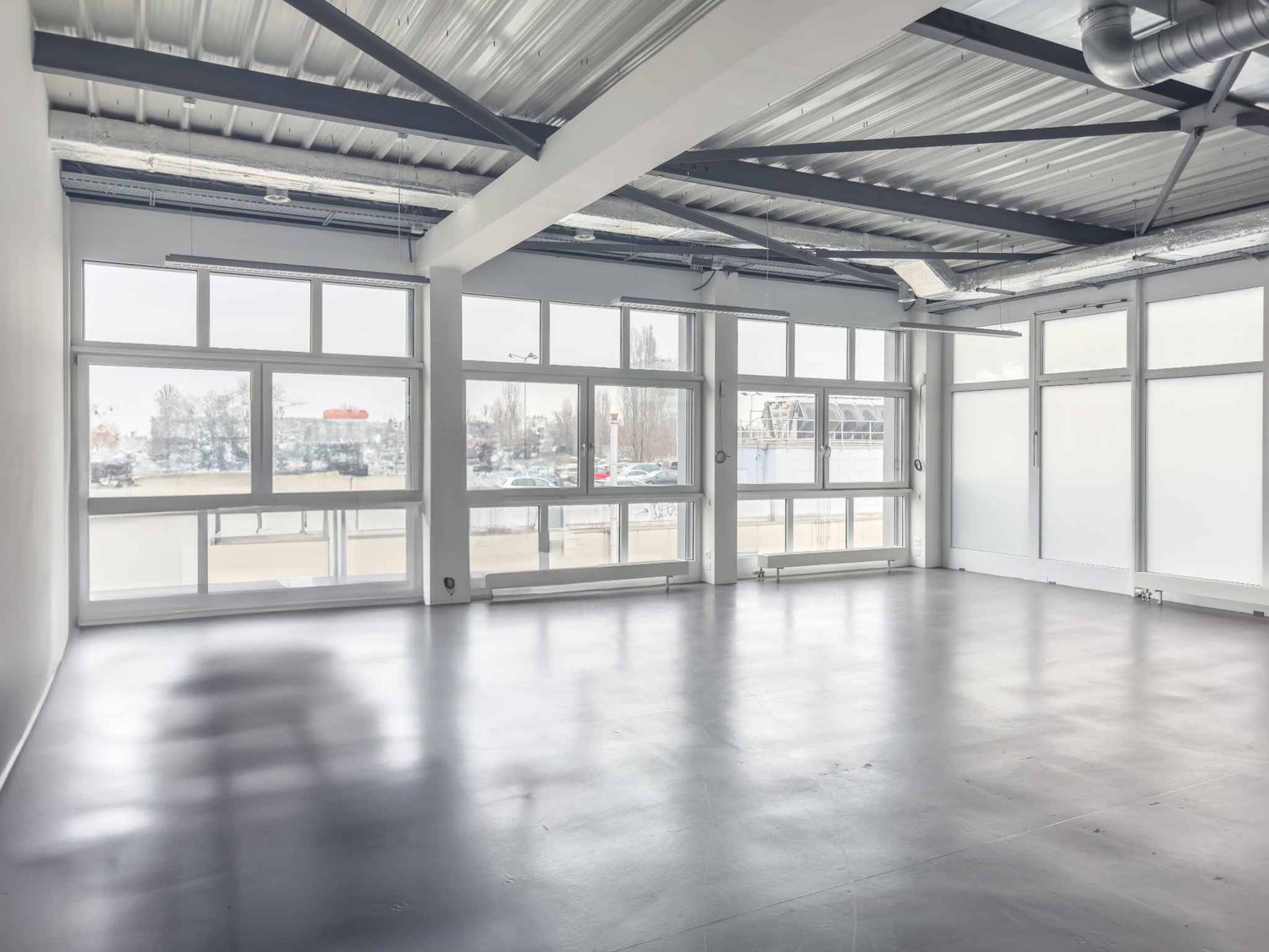 174m² office