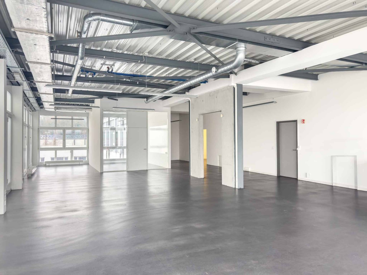 174m² office