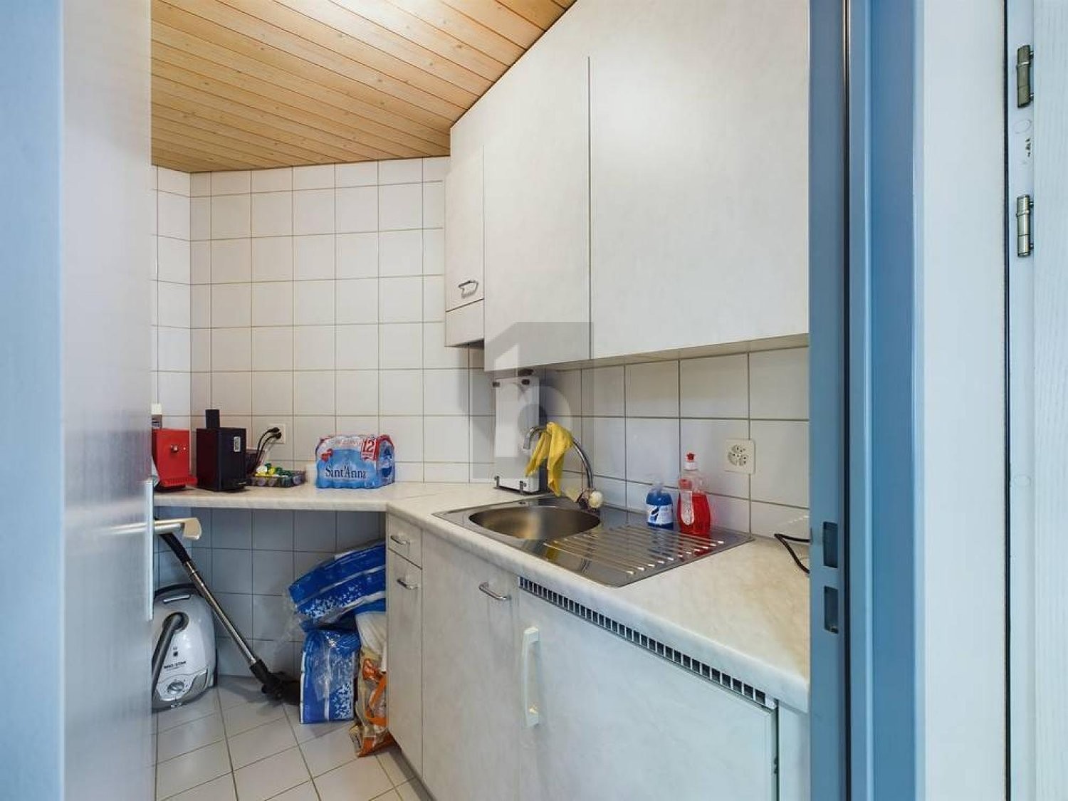 67m² office