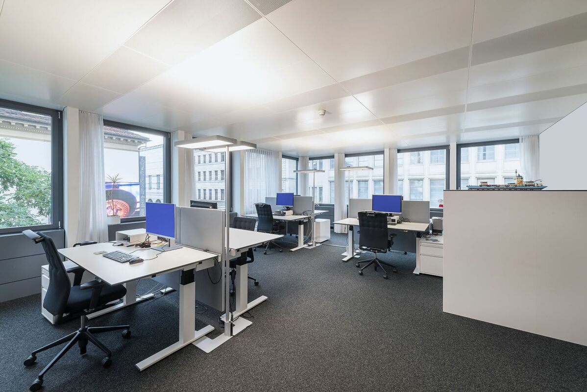 1700m² office