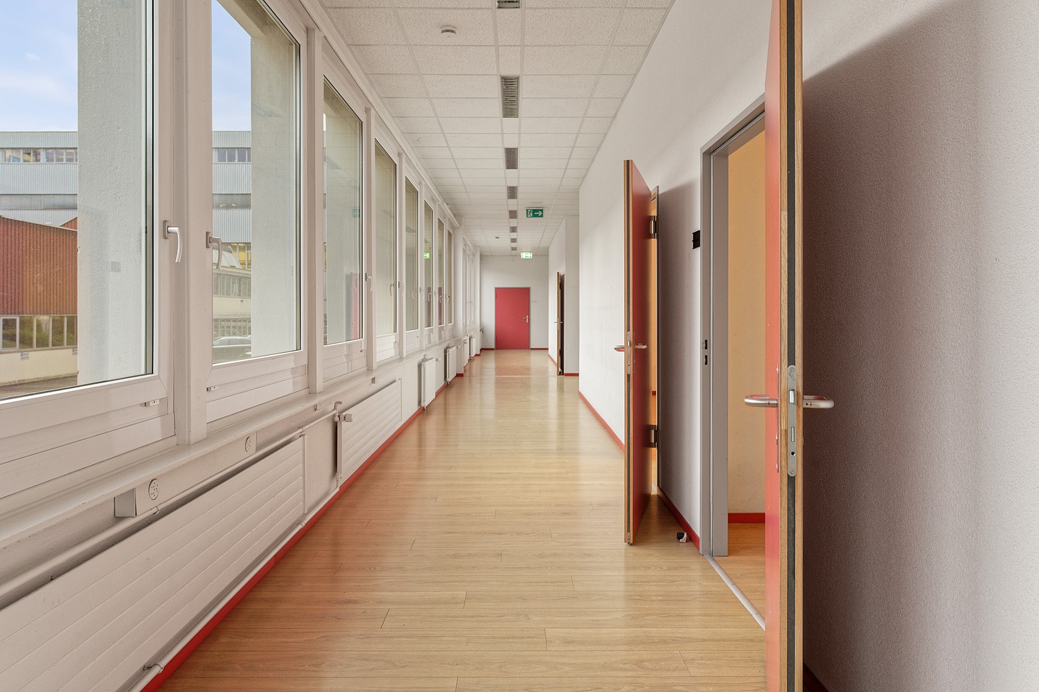 35-35m² office, Foto 1 von 3