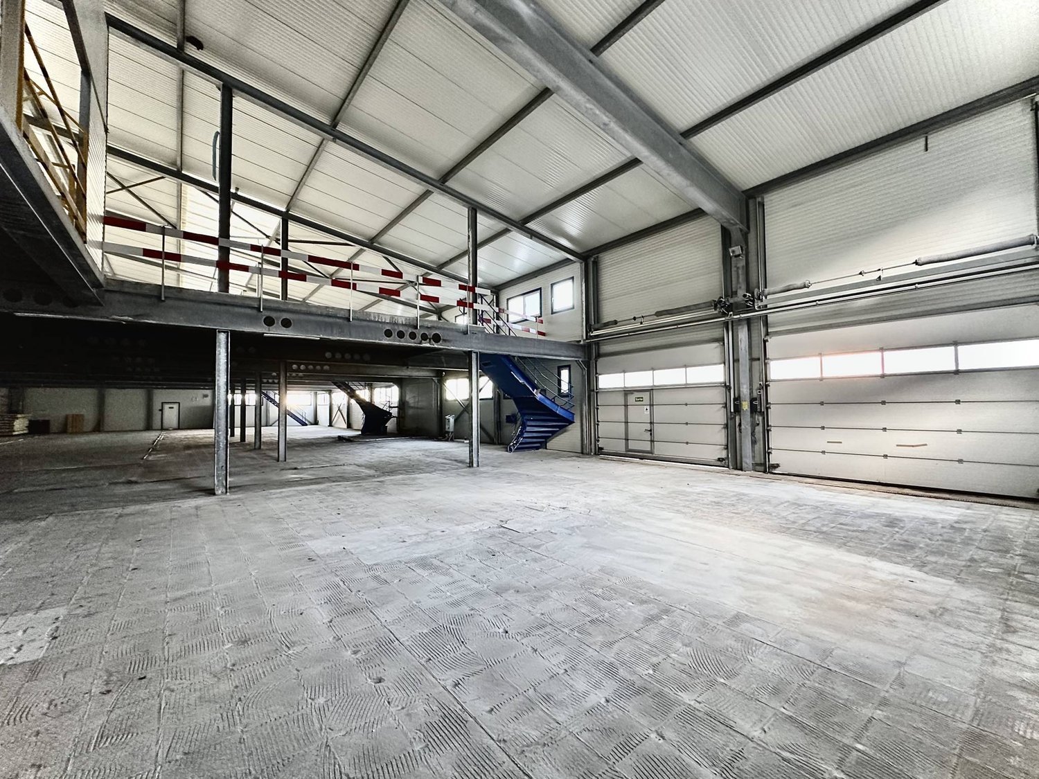 2350m² Gewerbe