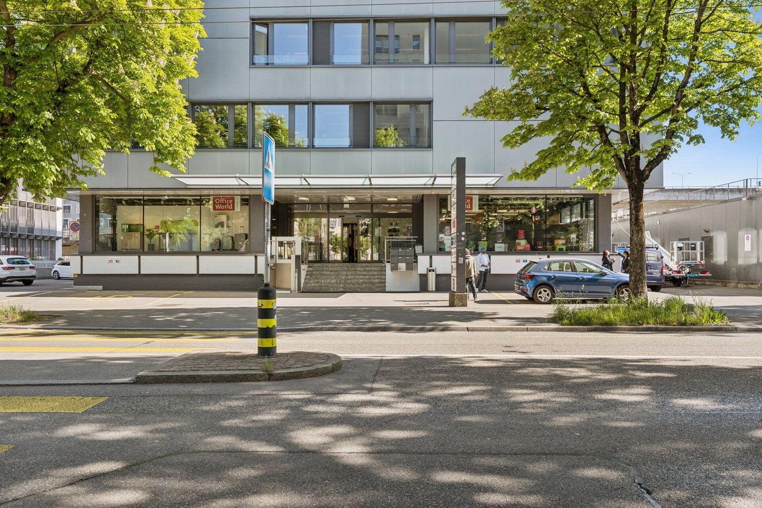 628m² magasin