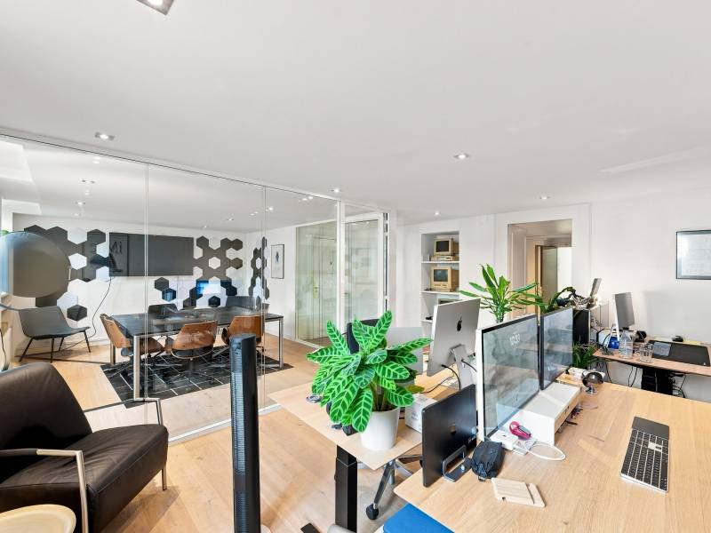 76m² Büro