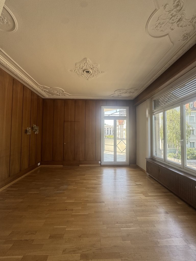 23m² office