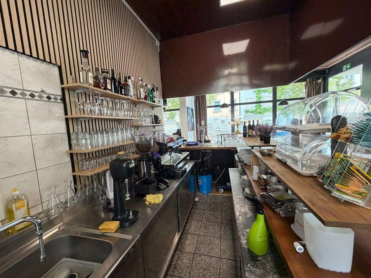 240m² restaurant