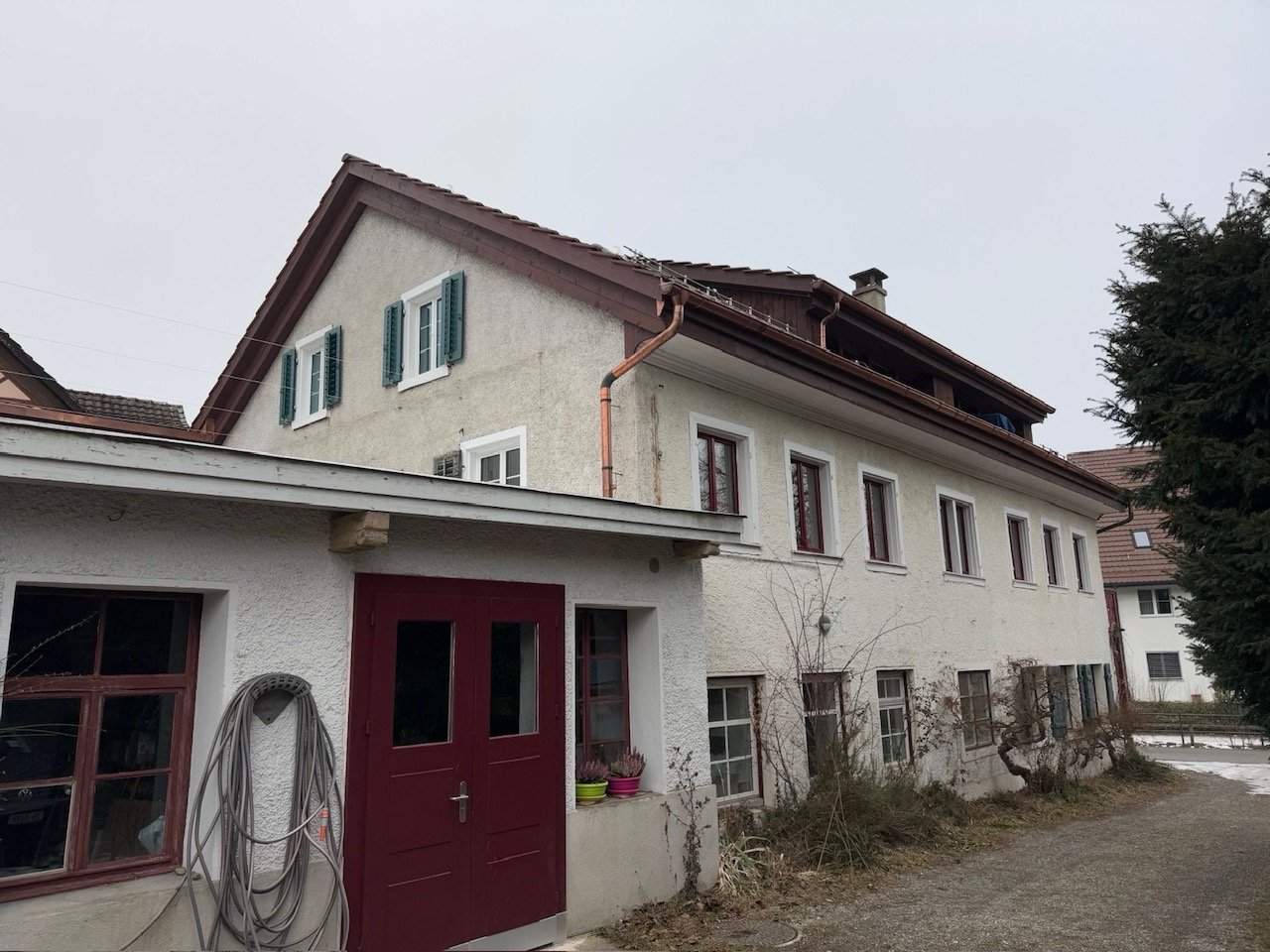 200m² commercial