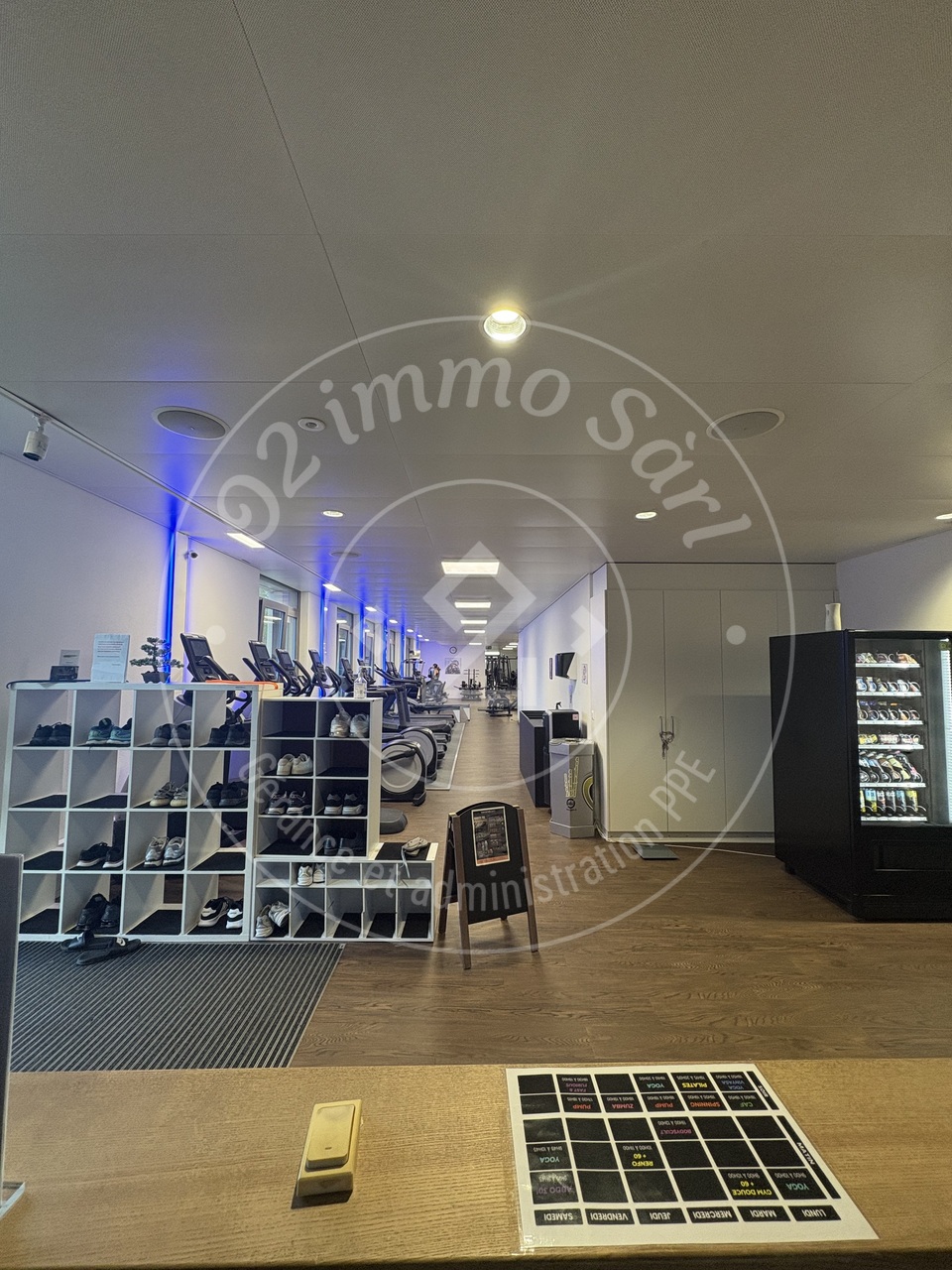 576m² commercial, photo 3 of 10