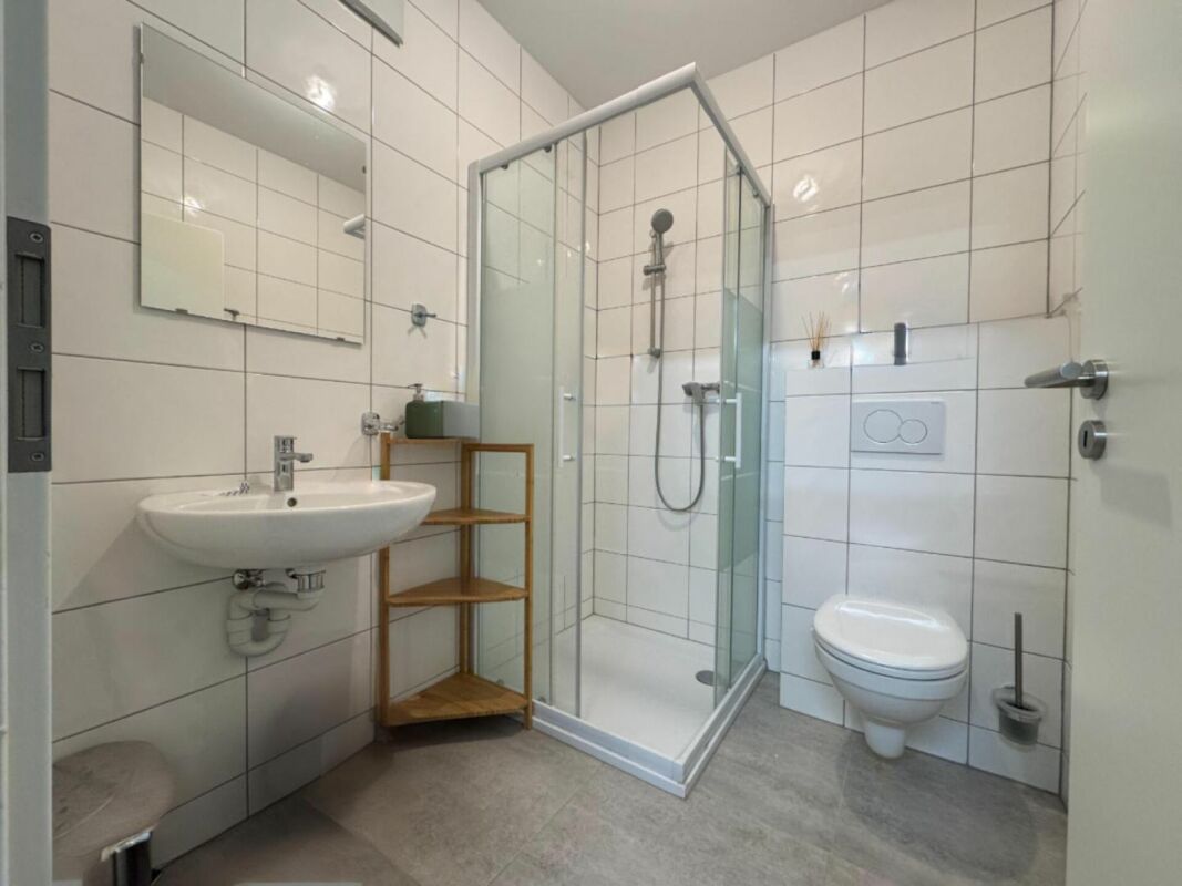 190m² storage room, photo 6 of 10