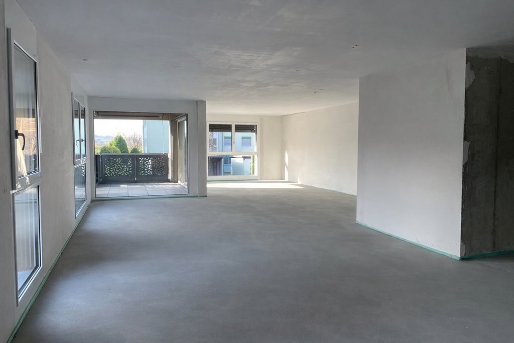 305m² office