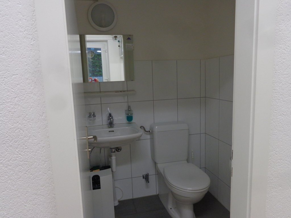 35m² commerciale, foto 2 di 5