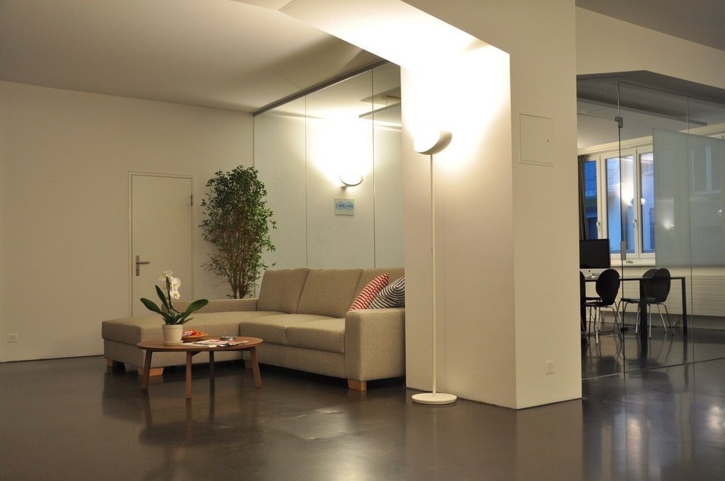 189m² office