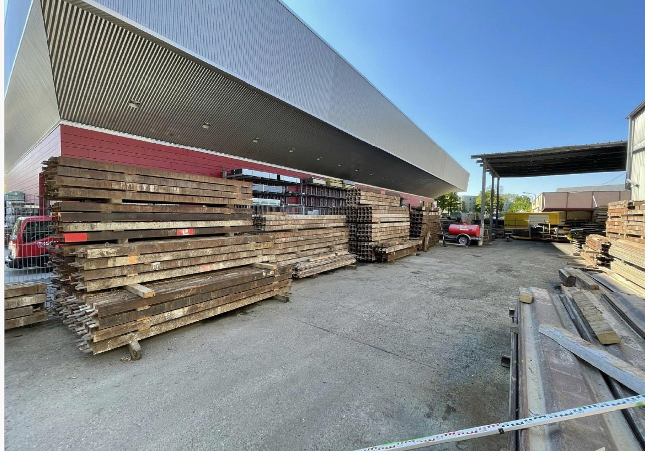 2164m² commercial, photo 2 sur 10