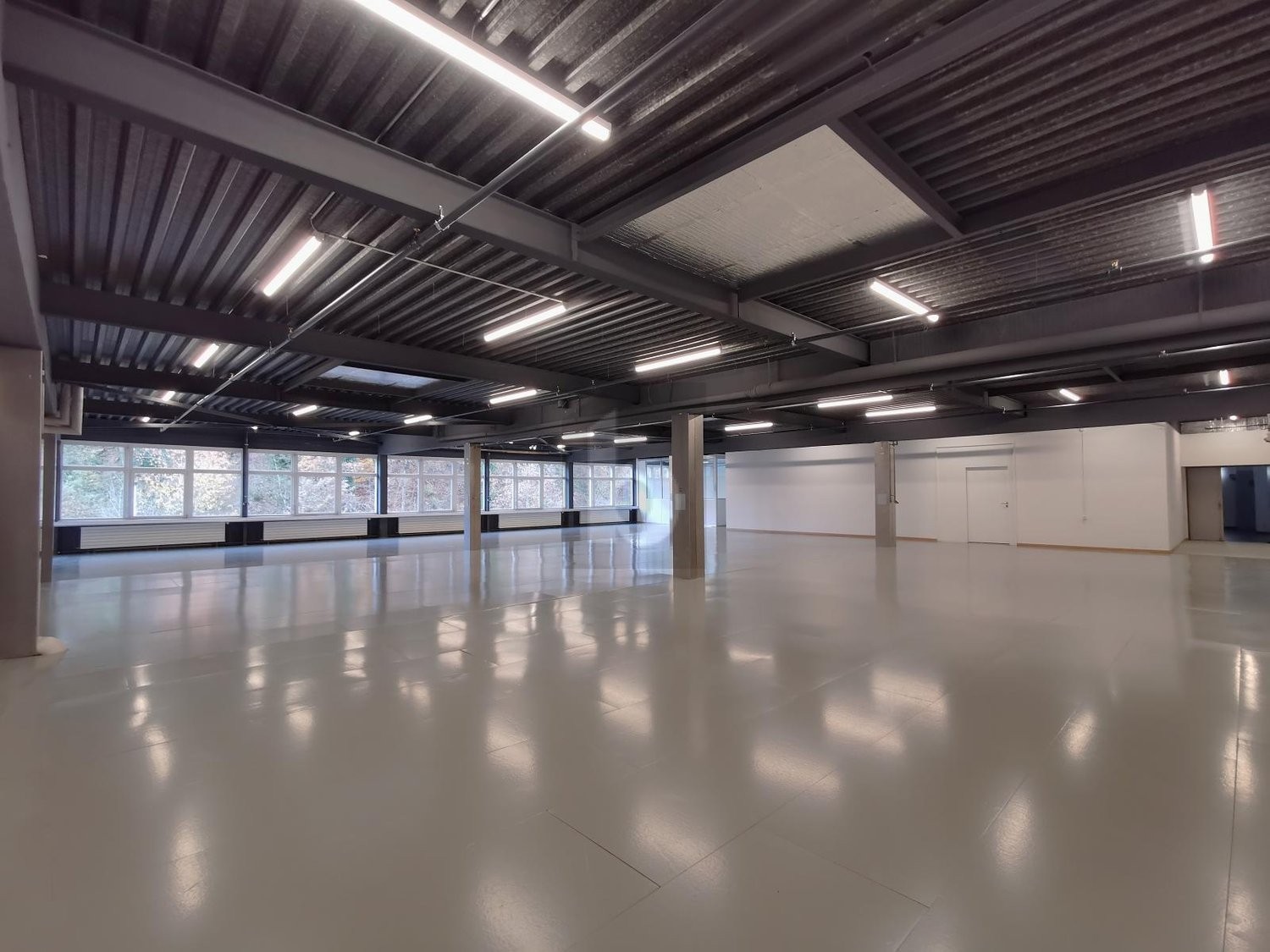 444m² industrial object, Foto 2 von 4