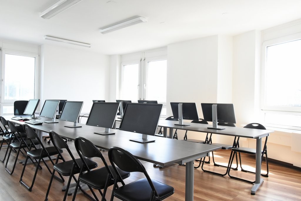 219m² Büro, Foto 4 von 6