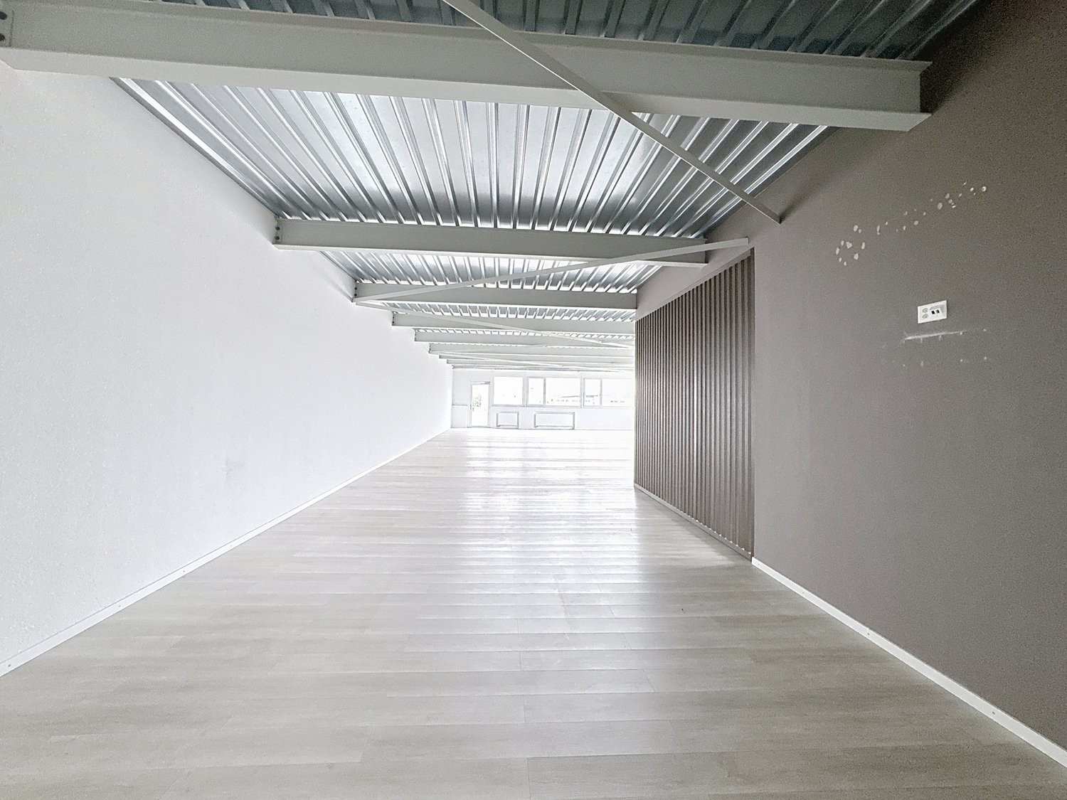 795m² Laden