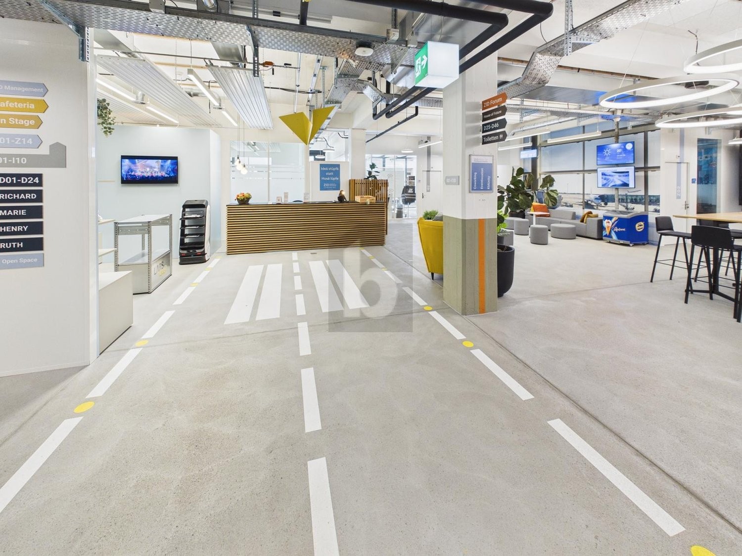 13m² office