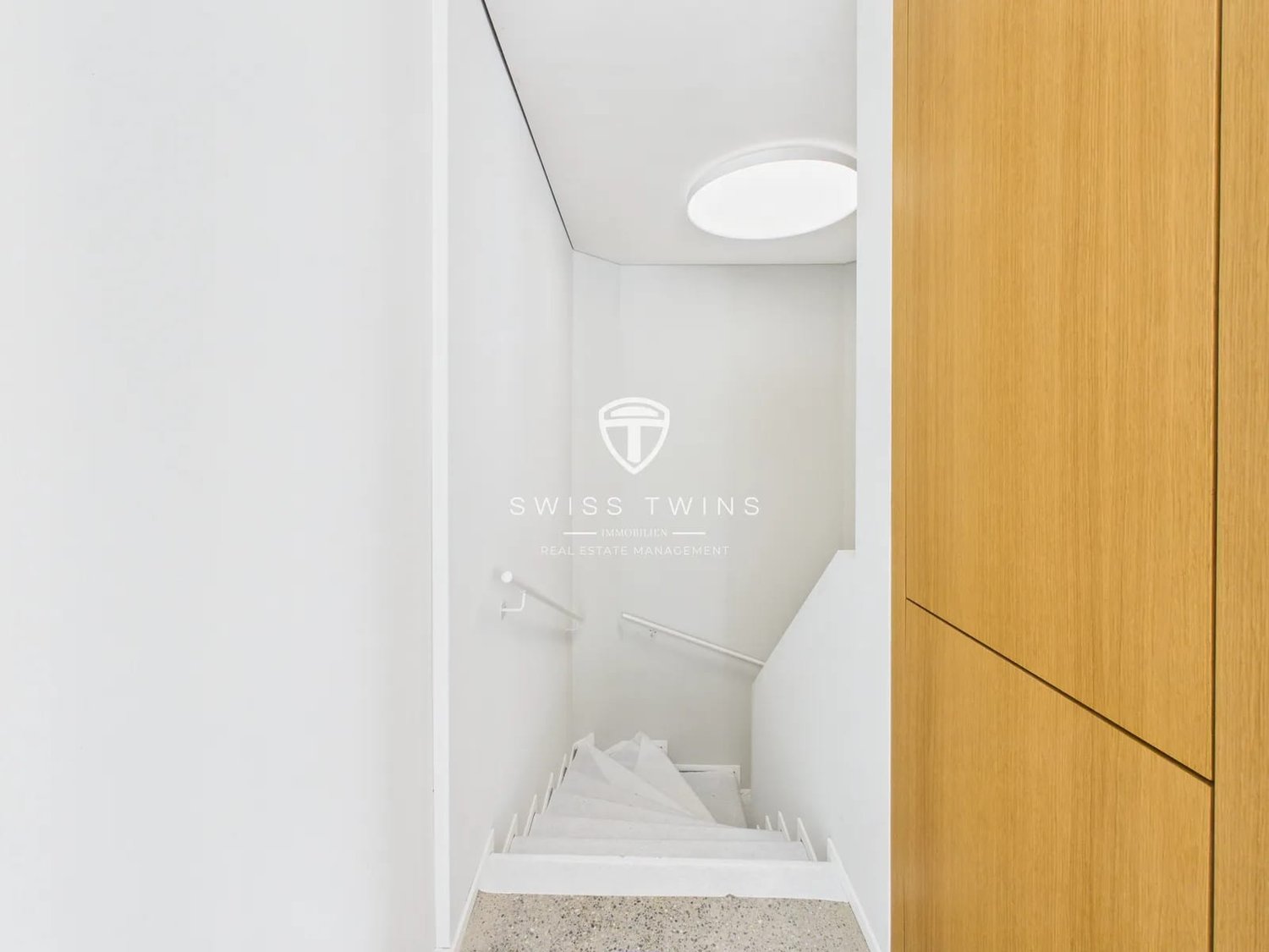 240m² commercial, photo 8 sur 10