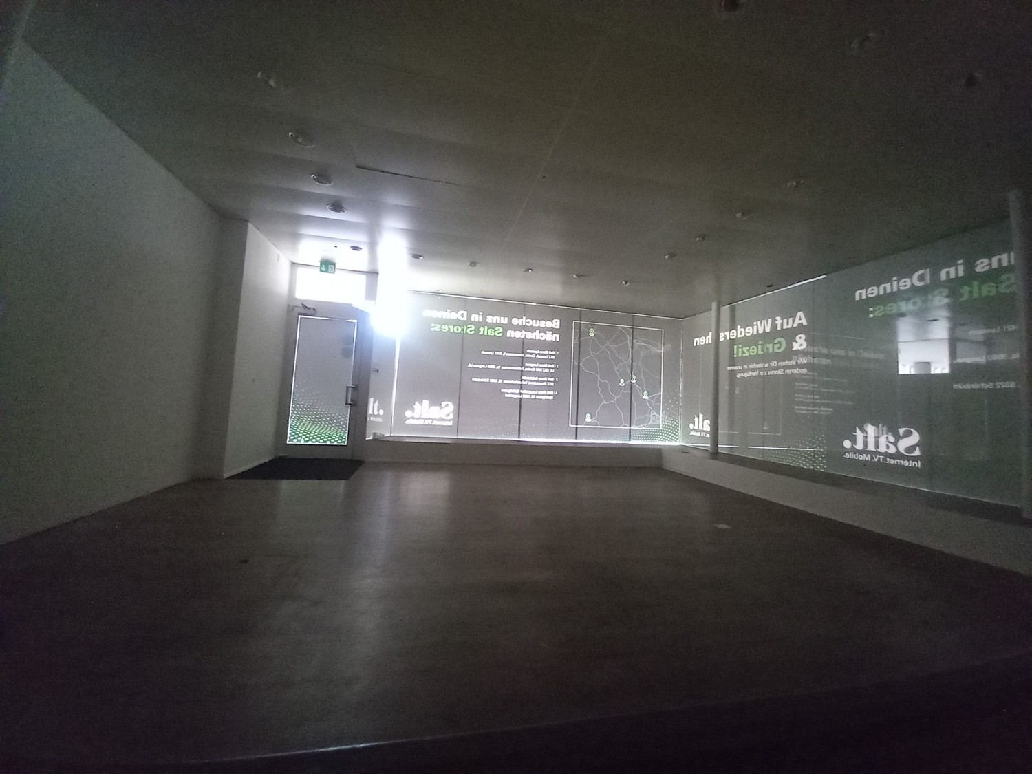 188m² shop