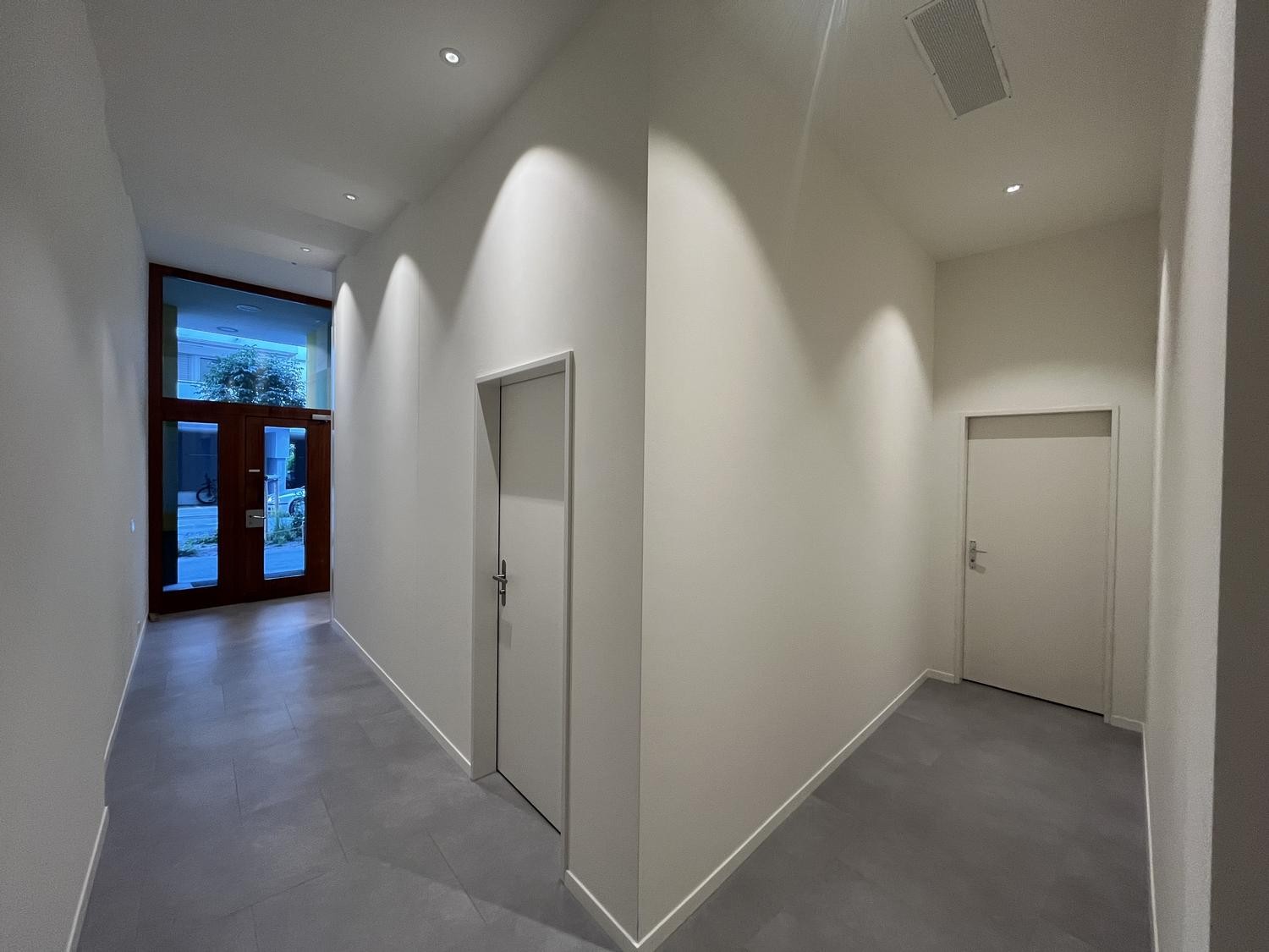 32m² commercial