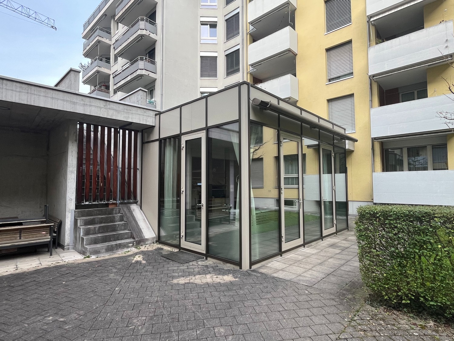 32m² commercial