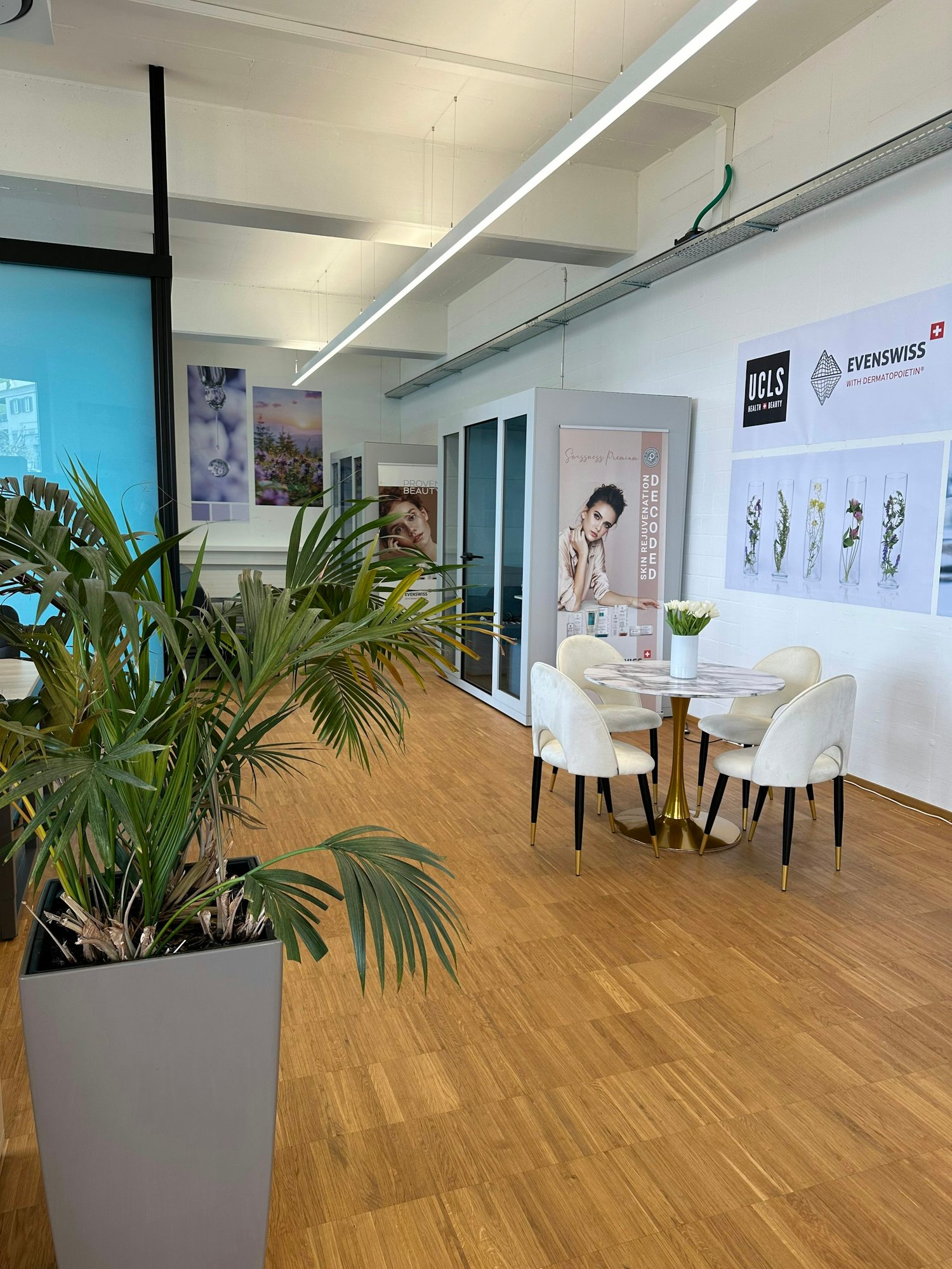 100m² office