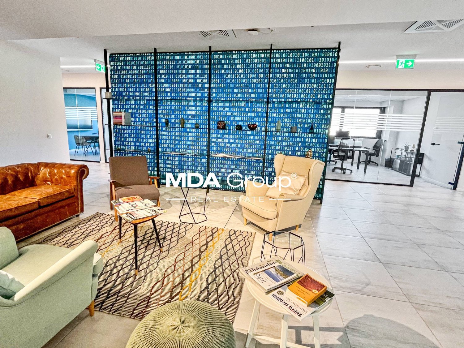 670m² Büro, Foto 1 von 10
