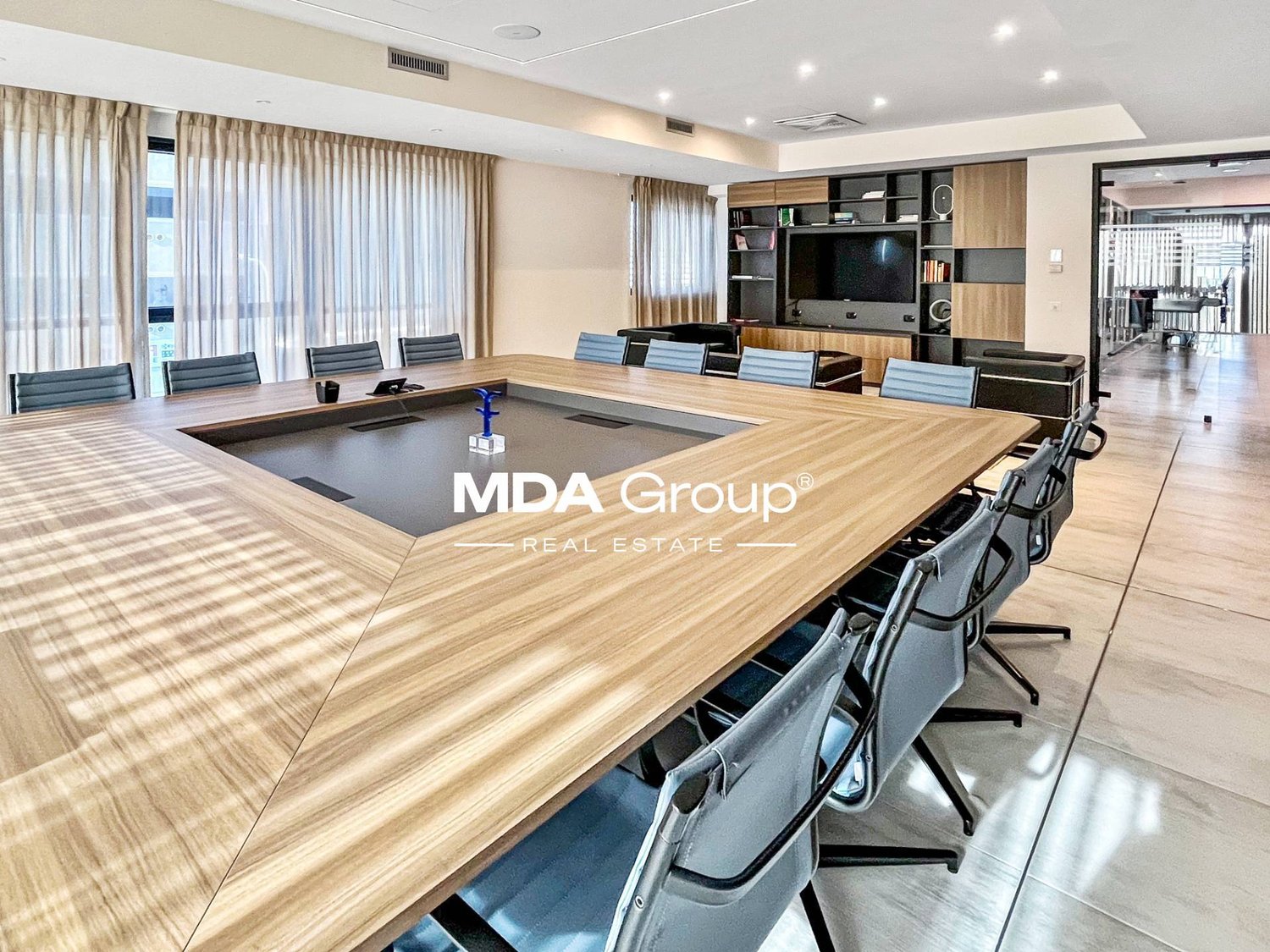 670m² Büro, Foto 6 von 10