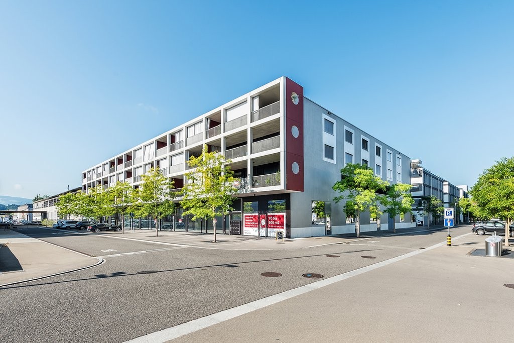 565m² negozio