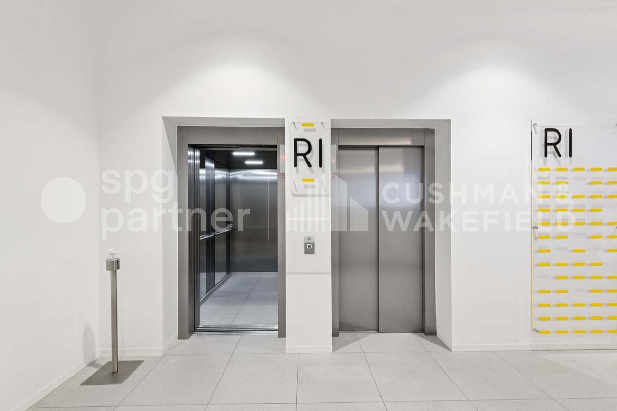 1200m² Atelier, Foto 8 von 10
