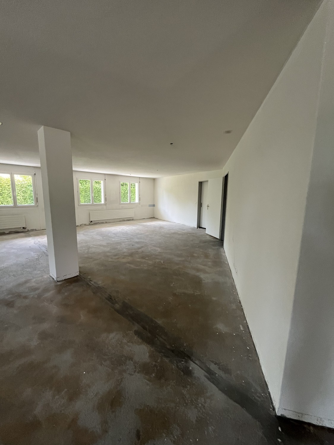 135m² commercial