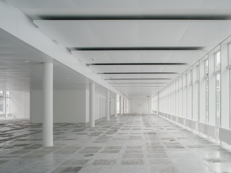 815m² commercial