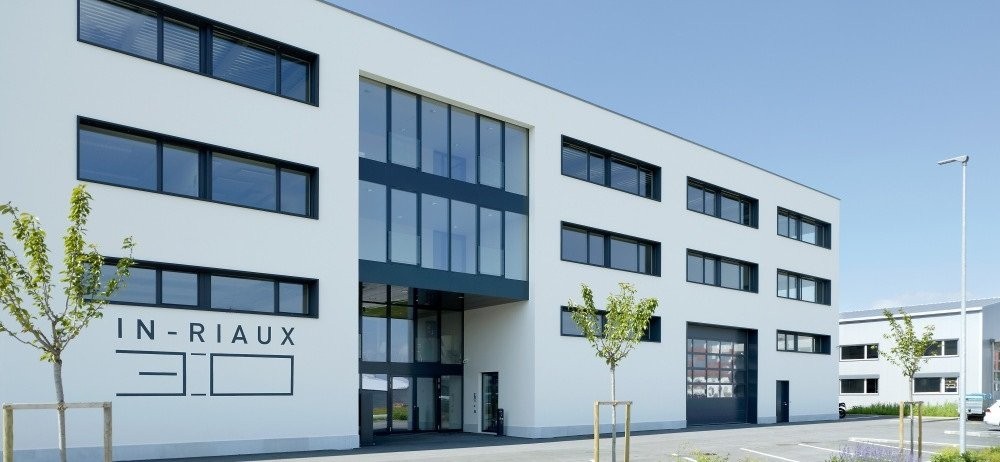 200m² office