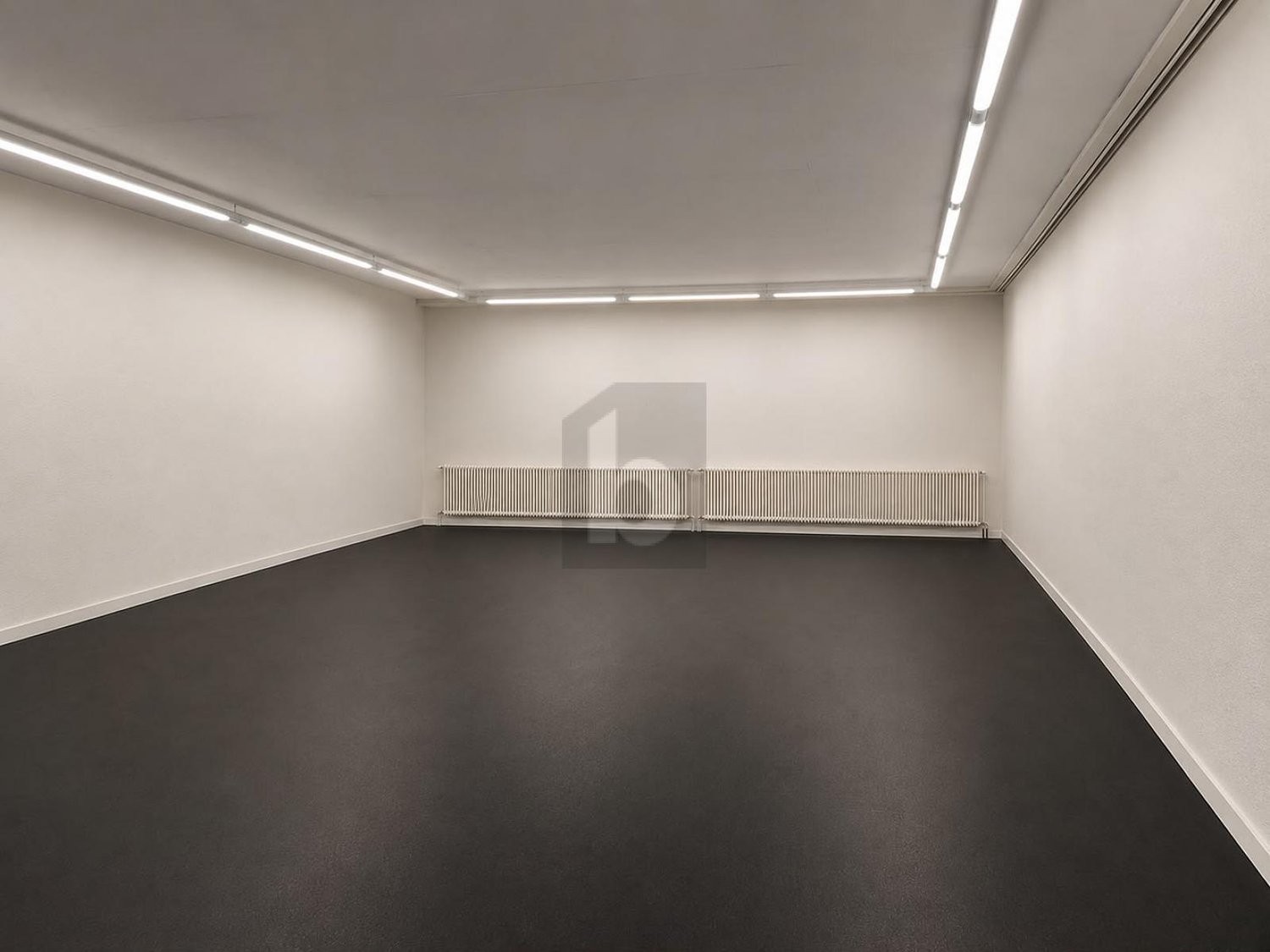 162m² office