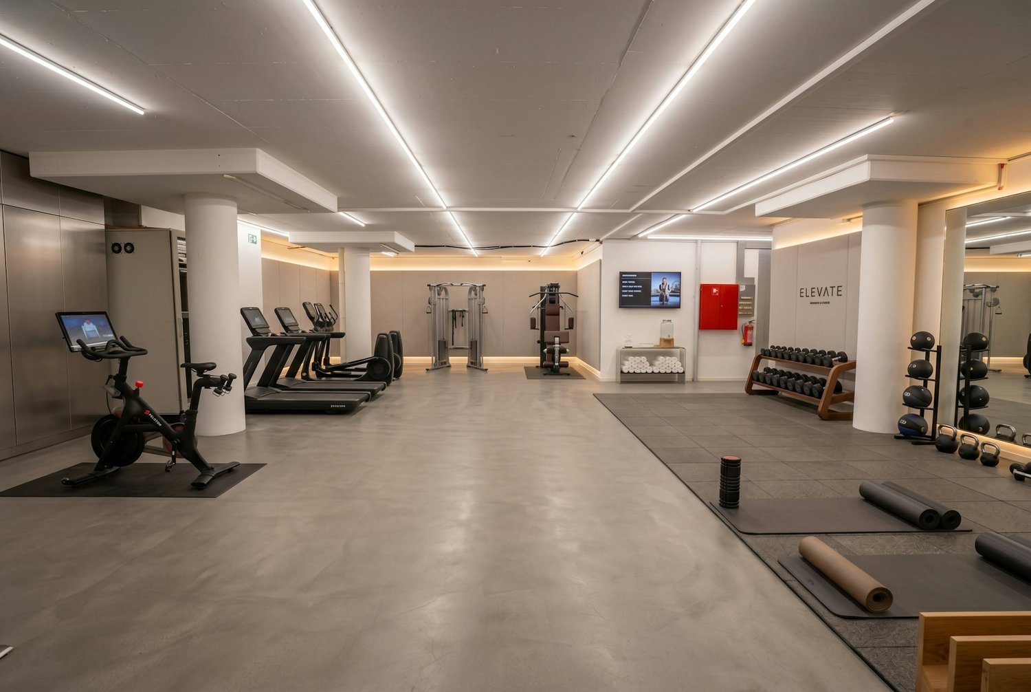 380m² commercial