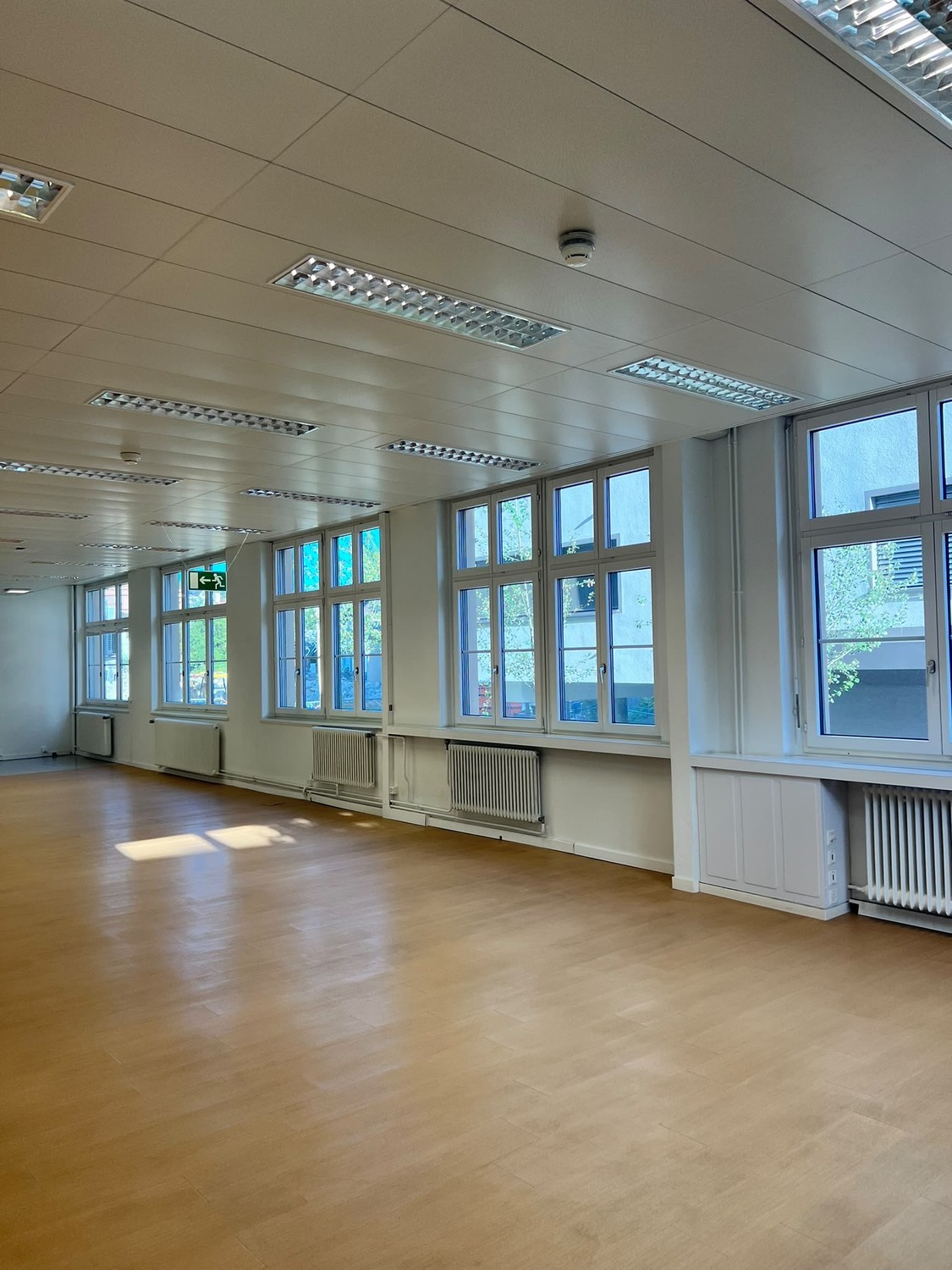 160m² commercial, photo 3 of 7