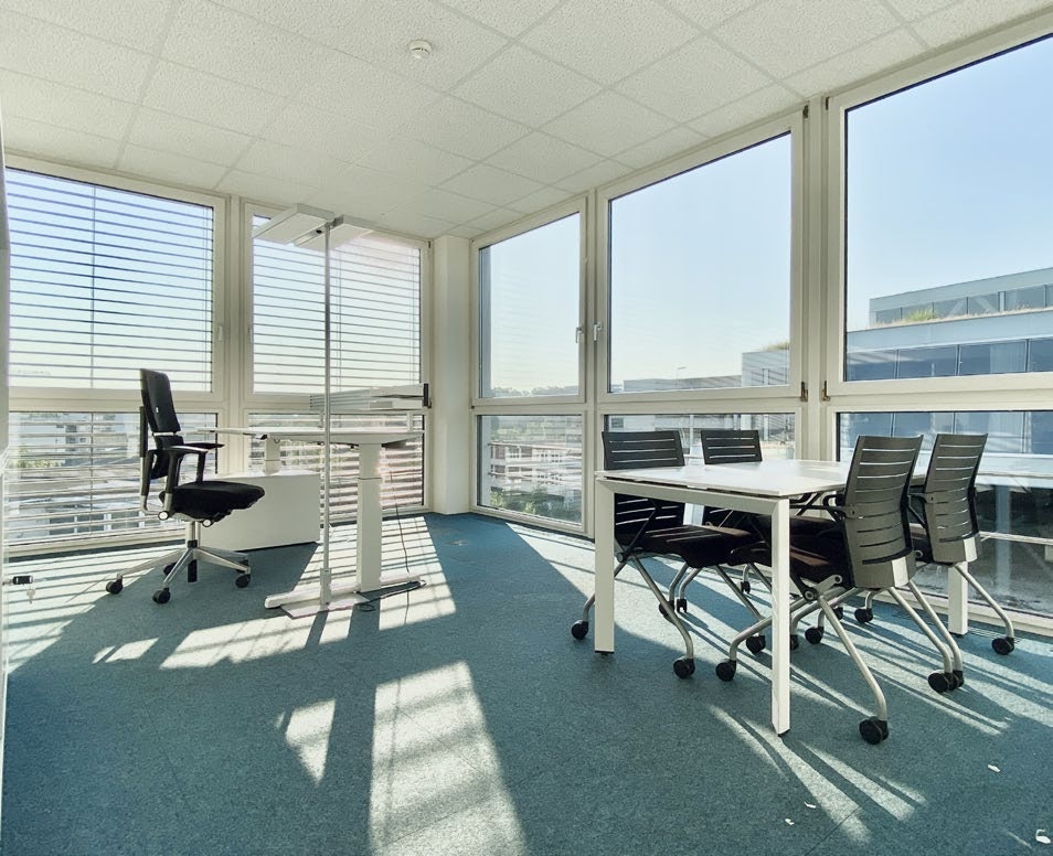750m² office
