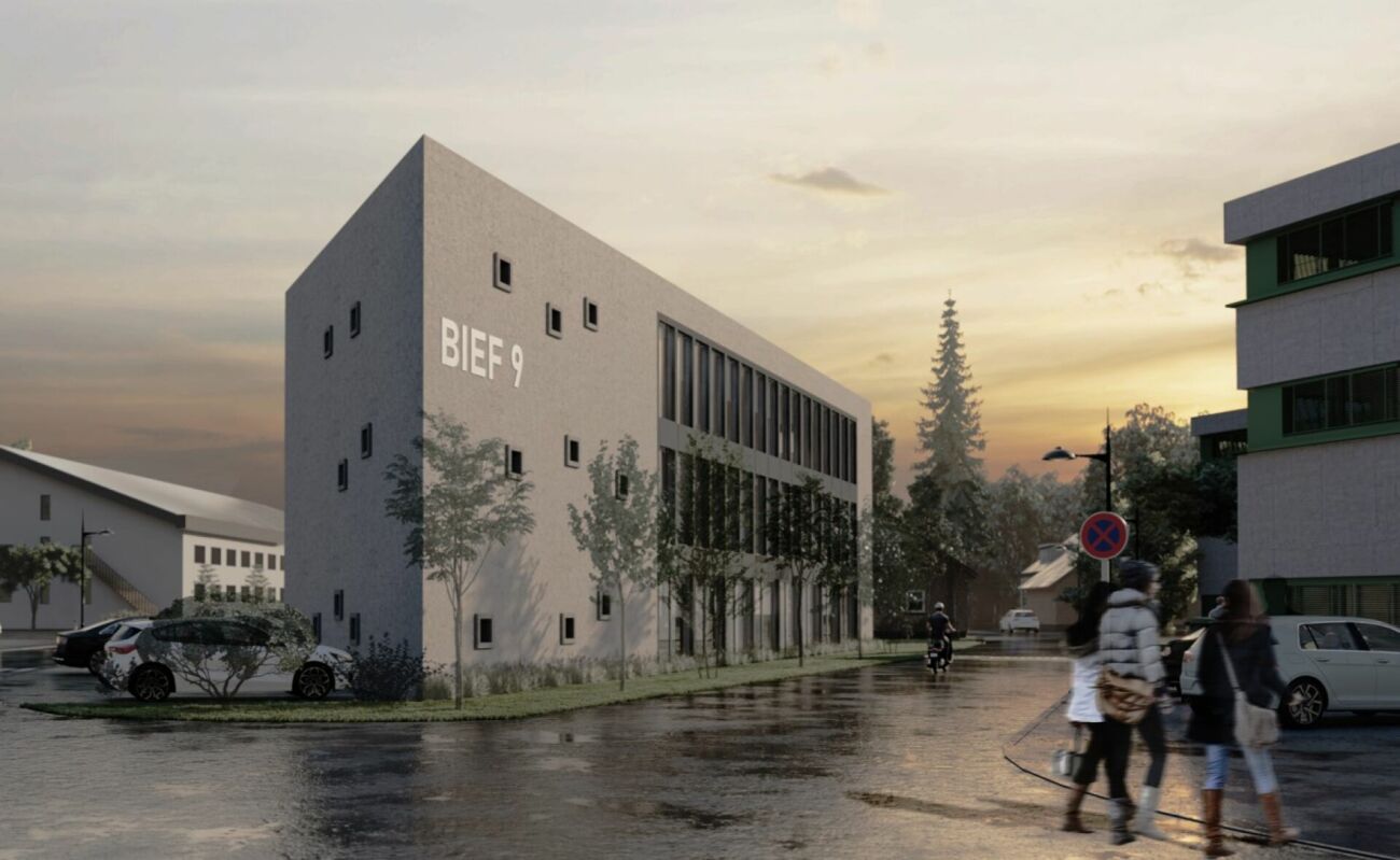 356m² commerciale, foto 1 di 9