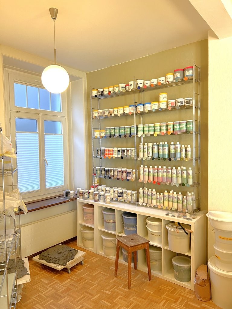 90m² office