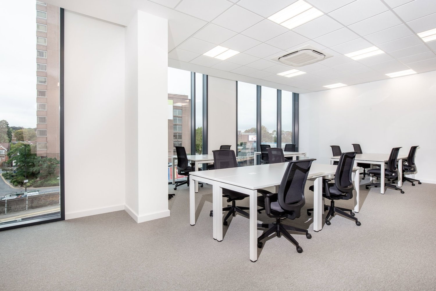 300m² office, photo 2 sur 10