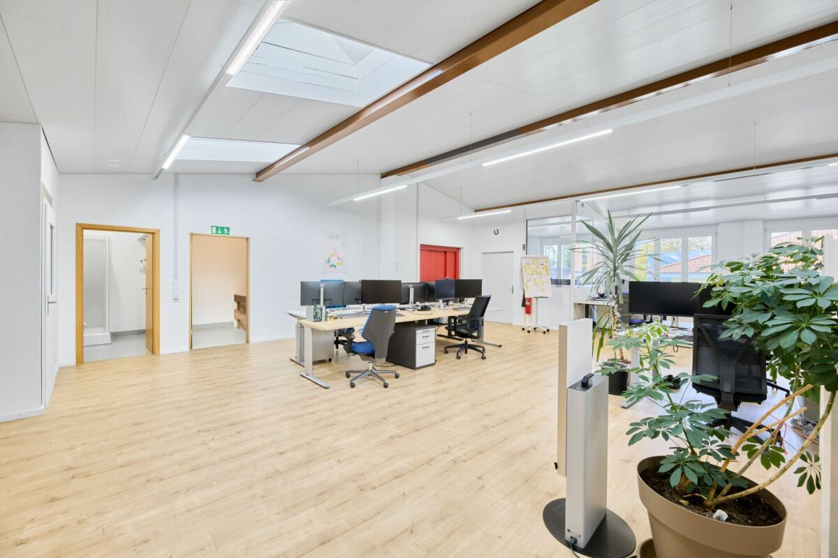 160m² office
