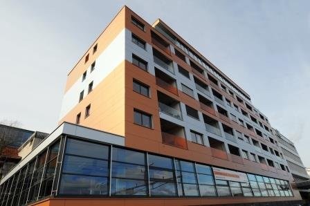 154m² office