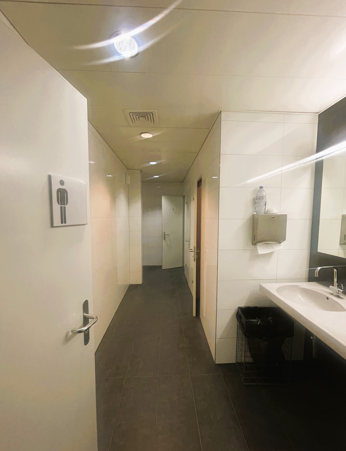 300m² office