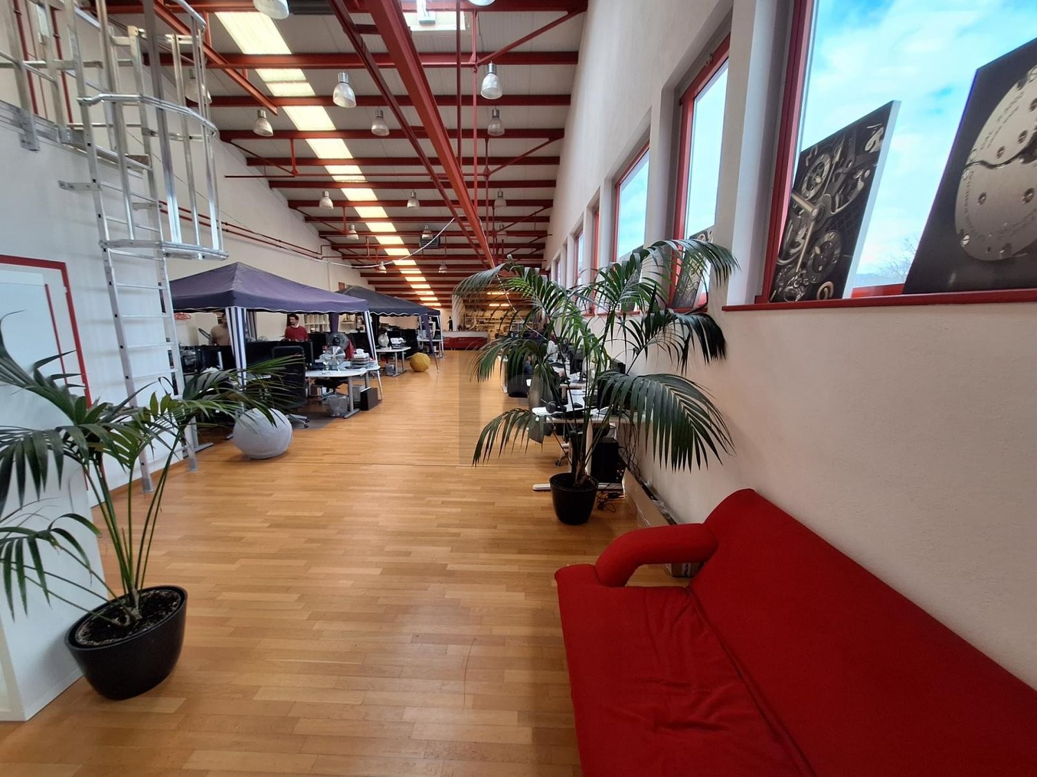 Ufficio, foto 1 di 4