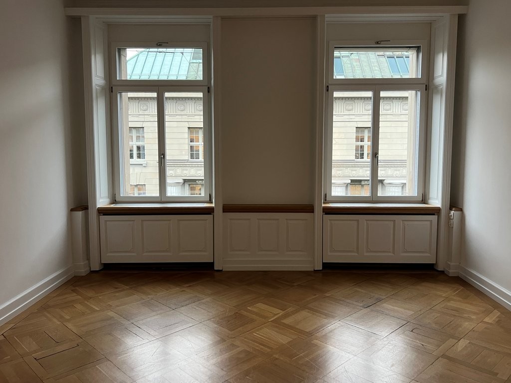 56m² office