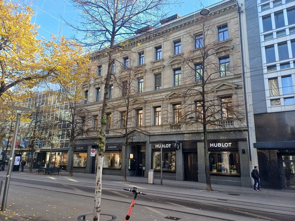 56m² office