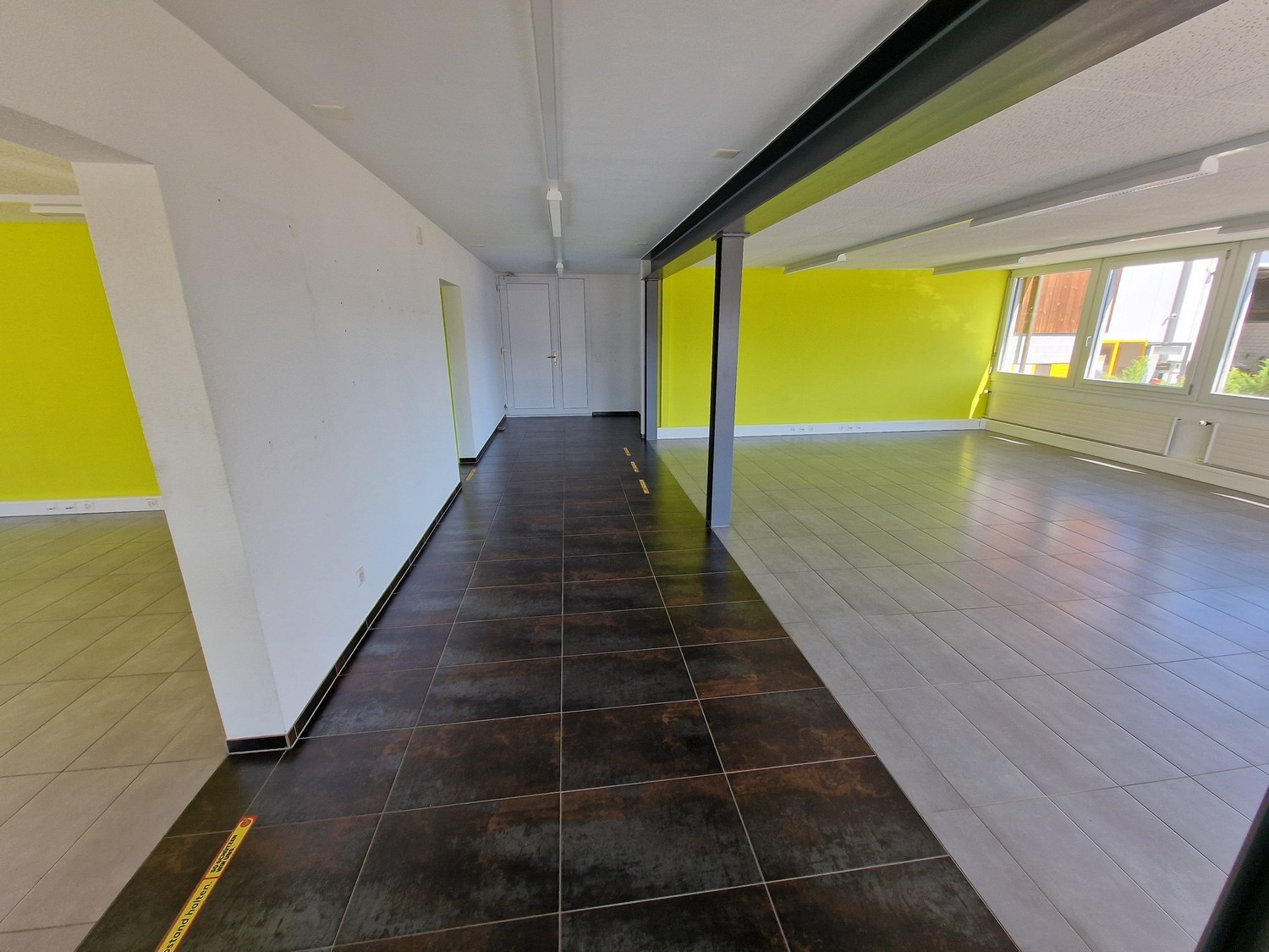 Office, Foto 1 von 10