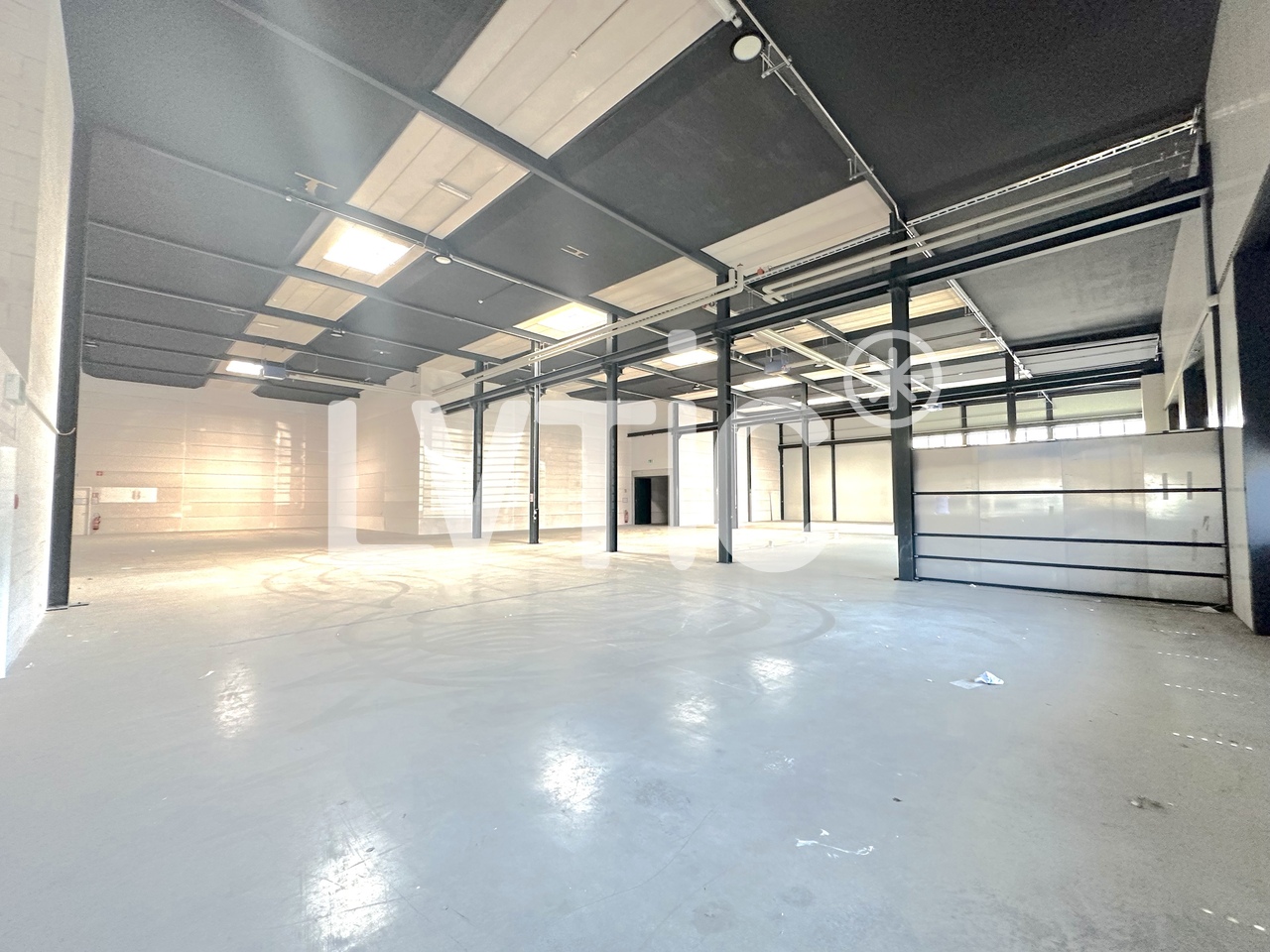 1010m² Lagerraum, Foto 2 von 6