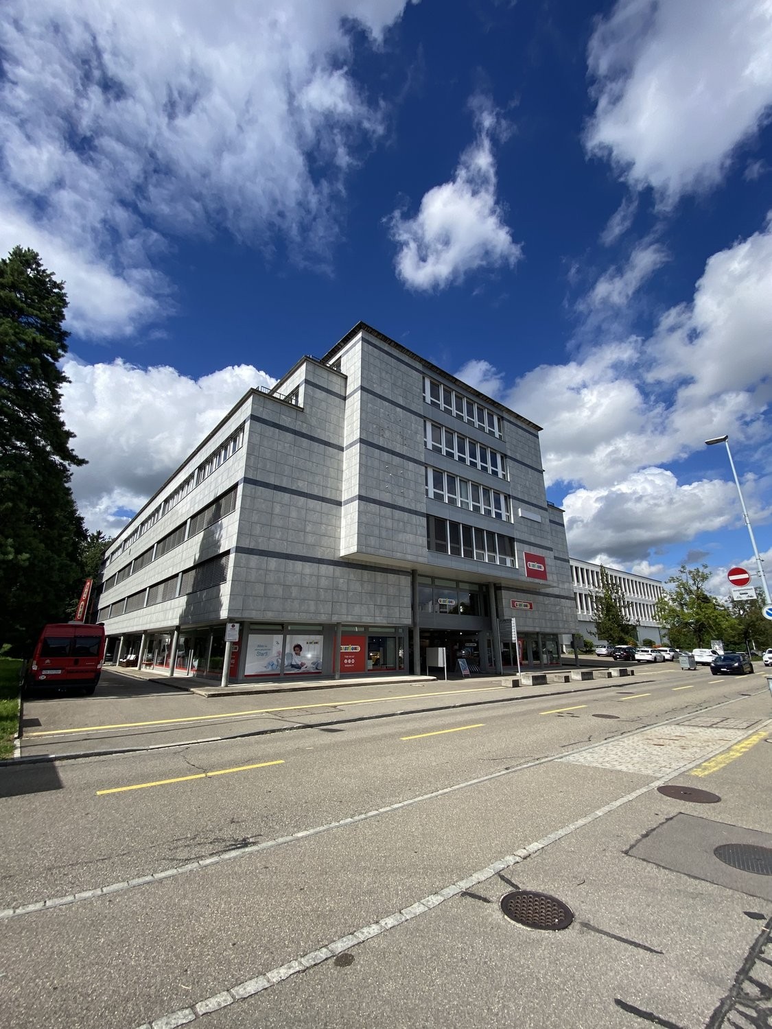 505m² office, photo 1 of 7
