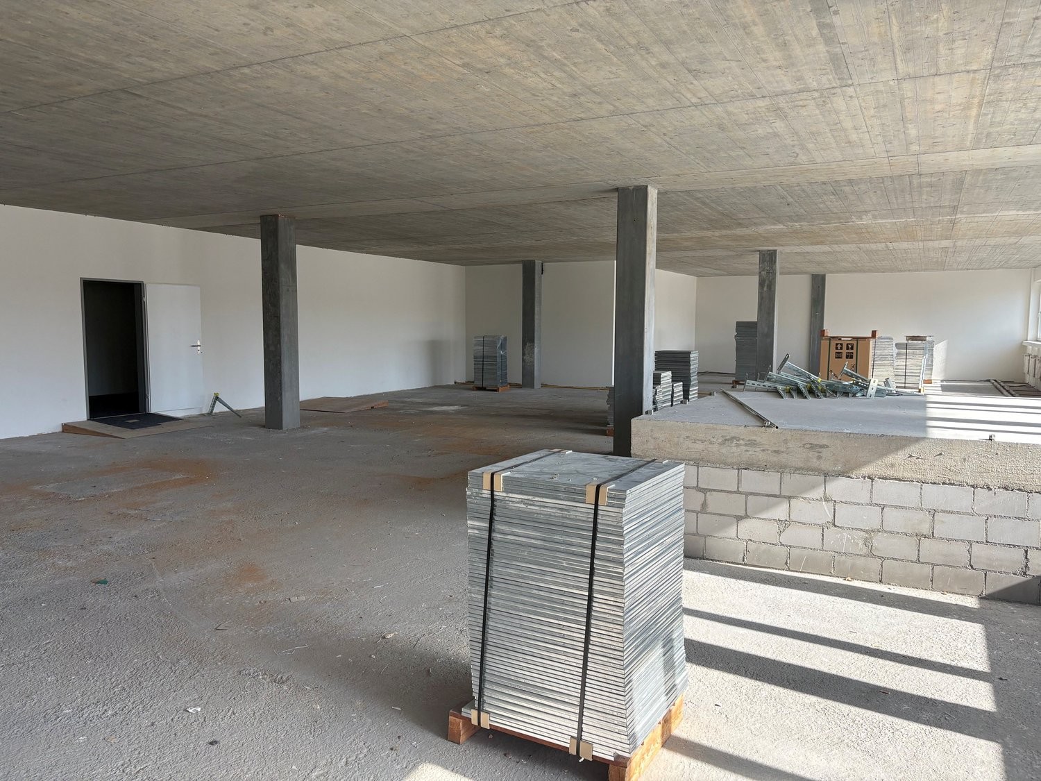 505m² office, photo 3 of 7